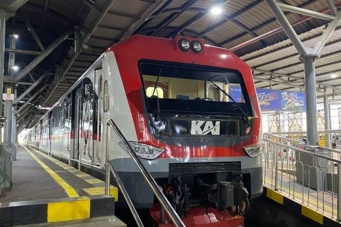 Jadwal terbaru KRL Jogja-Solo pada tanggal 28 November 2025