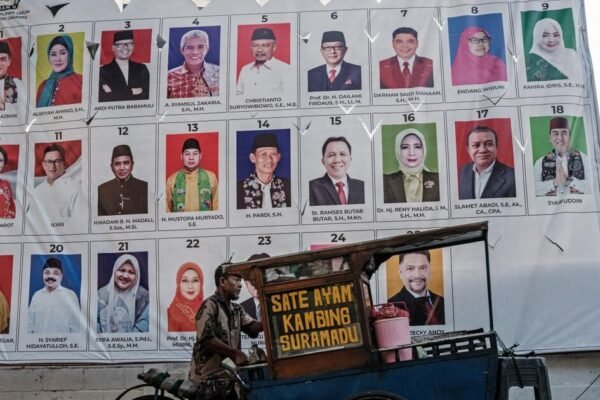 Dari bintang rock hingga anggota parlemen: Bagaimana para selebritas mengguncang politik Indonesia