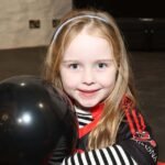 Foto-foto menunjukkan para bintang muda dari klub sepak bola GAA wanita Cork menerima penghargaan yang sangat layak