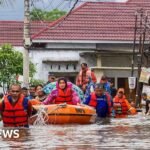 Jumlah korban tewas akibat banjir dan tanah longsor di Indonesia meningkat menjadi 417 orang