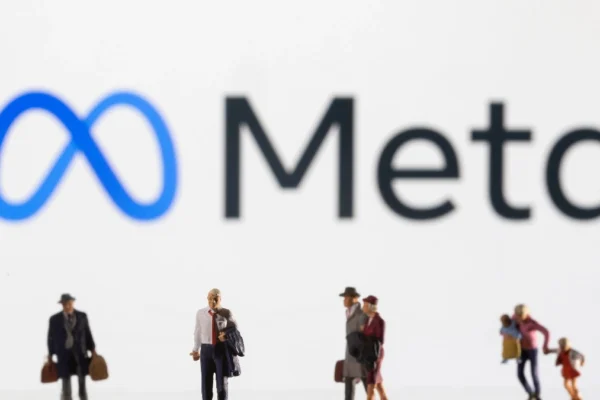 Meta berencana untuk mengganti karyawan keamanan konten manusia dengan AI