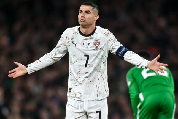 Ronaldo terancam larangan bermain di Piala Dunia setelah kartu merah pertama di Portugal