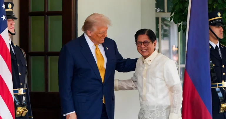 Trump mengumumkan kesepakatan dagang dengan Filipina dan Indonesia, menetapkan tarif 19%