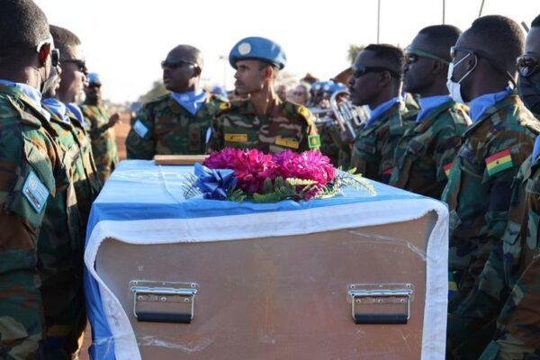 Berita Dunia Singkat: PBB akan mengevakuasi pangkalan Kadugli di Sudan, merayakan kontribusi para migran, mengakhiri kolonialisme.