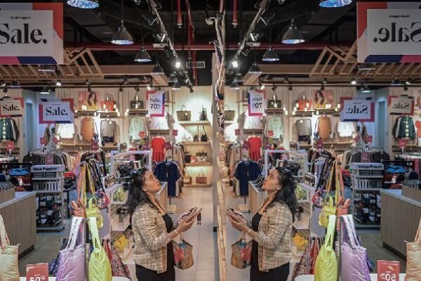 CSIS Menyoroti Prospek Ekonomi Indonesia yang 'Mendung' karena Pertumbuhan Turun di Bawah 5%