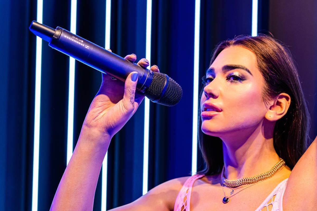 Dua Lipa akan membawa tur 'Radical Optimism'-nya ke Asia.
