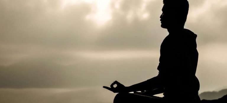 Menenangkan pikiran dan mempromosikan perdamaian global pada Hari Meditasi Sedunia