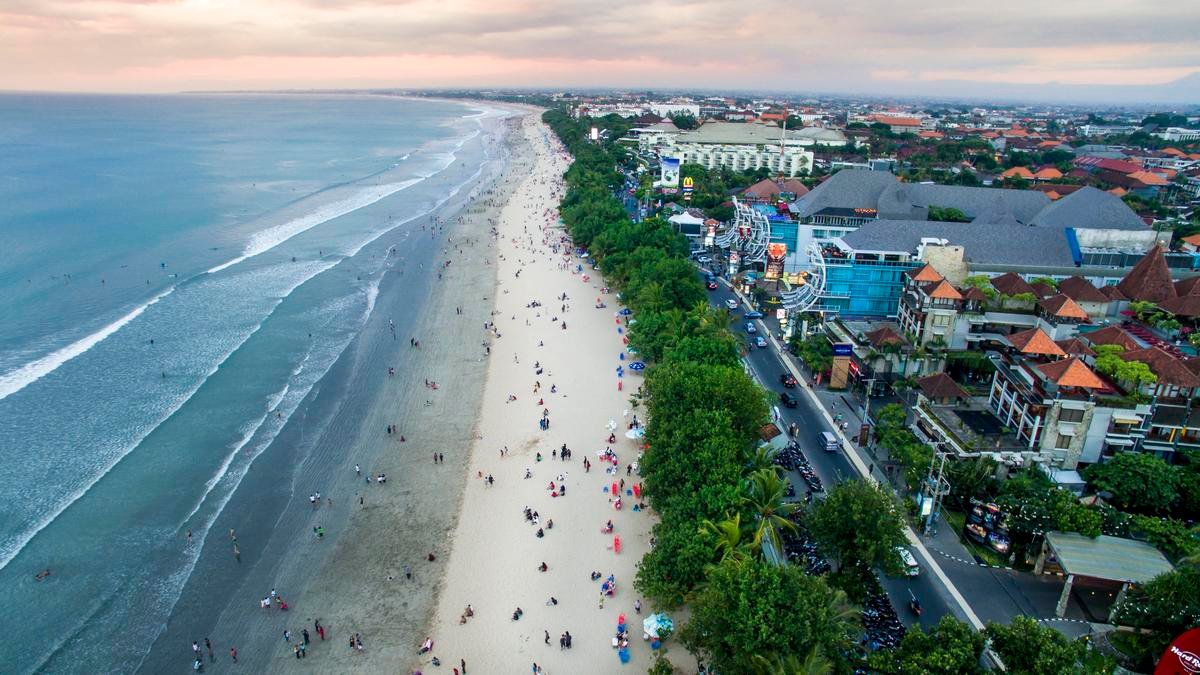 Peringatan perjalanan ke Bali: Smartraveller memperbarui saran bagi warga Australia yang akan berkunjung ke pulau Indonesia tersebut setelah serangkaian kematian.