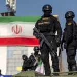 Dunia merespons protes di Iran dan ancaman militer AS terhadap Teheran.