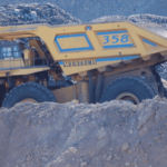 Longsor di pusat industri nikel Morowali, Indonesia, menewaskan satu orang dan menghentikan operasi.