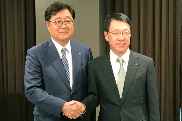 CEO Mitsubishi berikutnya mengatakan bahwa keluar dari pasar AS 'mungkin' bukan pilihan.