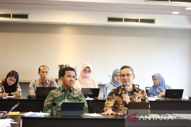 Indonesia berencana melakukan reformasi visa untuk menarik lebih banyak mahasiswa asing.