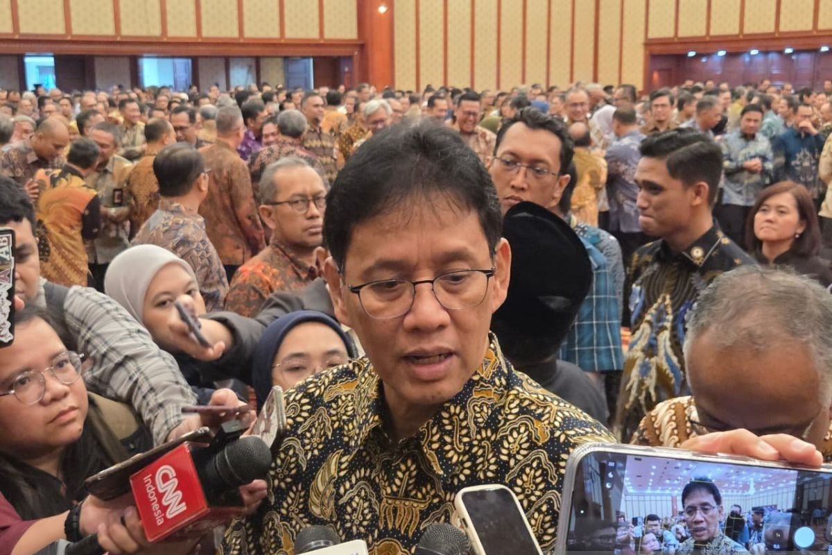 Indonesia menyalurkan Rp11 triliun sebagai bonus Idul Fitri untuk pegawai negeri.