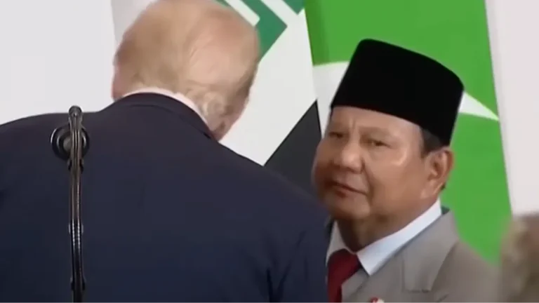 Masyarakat merasa cemas setelah mikrofon yang tidak sengaja menyala merekam percakapan Presiden Indonesia dengan Trump mengenai suatu tempat yang 'tidak aman'