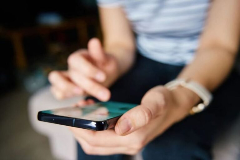 Platform X menetapkan batas usia minimum 16 tahun di Indonesia untuk mematuhi Peraturan Pemerintah (PP) Tunas