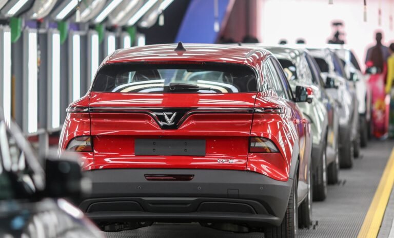 VinFast mengubah strategi setelah investasi senilai $14 miliar dalam penjualan mobil listrik di Eropa dan Amerika Serikat gagal