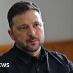 Zelensky yang tegar mengatakan kepada BBC bahwa Putin telah memicu Perang Dunia III dan harus dihentikan