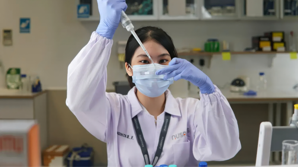 Berinvestasi di bidang teknologi kesehatan untuk mengatasi tantangan terbesar Indonesia