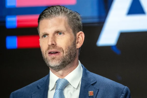 Eric Trump mengatakan bahwa presiden Indonesia, yang suaranya terekam tanpa disadari, sedang menanyakan ayahnya tentang urusan keluarga