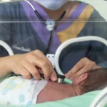 “Keselamatan pasien sejak awal!”: WHO dan UNFPA menyerukan pelayanan kesehatan yang lebih aman bagi setiap bayi baru lahir dan anak di Indonesia