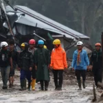 Indonesia menghitung korban jiwa seiring semakin banyaknya peringatan mengenai perubahan iklim yang dilontarkan