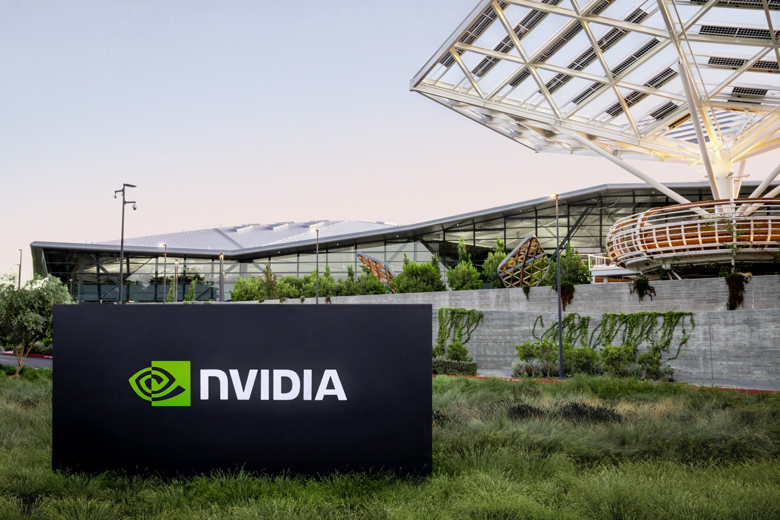 NVIDIA dan Coherent Mengumumkan Kemitraan Strategis untuk Mengembangkan Teknologi Optik guna Mendukung Arsitektur Pusat Data Generasi Berikutnya