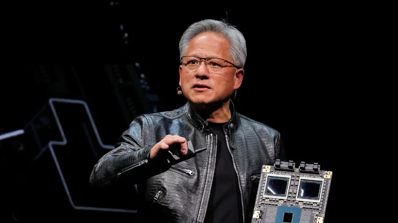 Jensen Huang mengejek OpenAI, dengan mengatakan bahwa mereka tidak bisa mengalahkan Nvidia yang telah berdiri selama 33 tahun