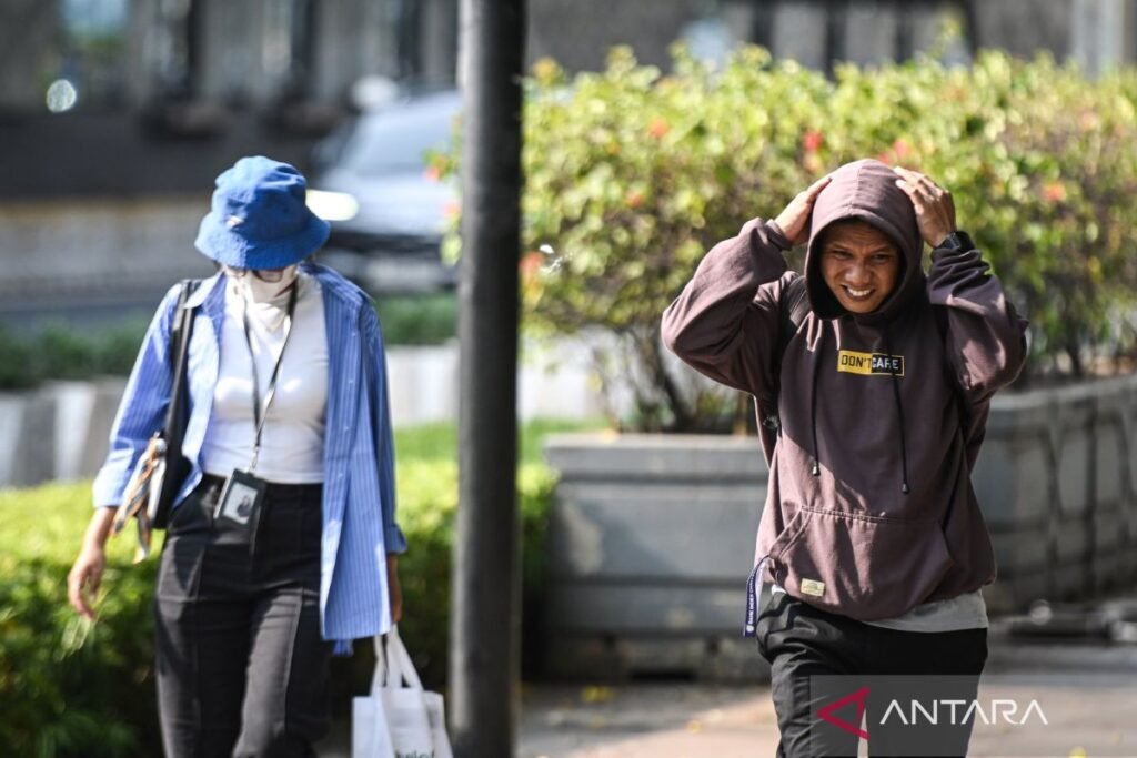 Kementerian Kesehatan Indonesia memperingatkan dampak El Niño yang dijuluki 'Godzilla'