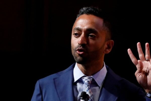 Setelah Musk dan Altman, Chamath, seorang investor modal ventura, mengatakan bahwa titik singularitas AI telah tiba, dan 18 bulan ke depan akan sangat gila